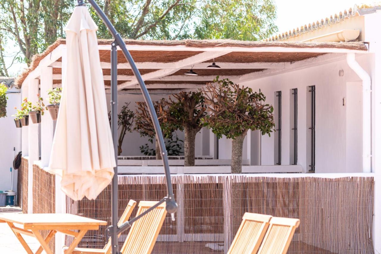 Hotel Marhava Conil De La Frontera Exterior photo